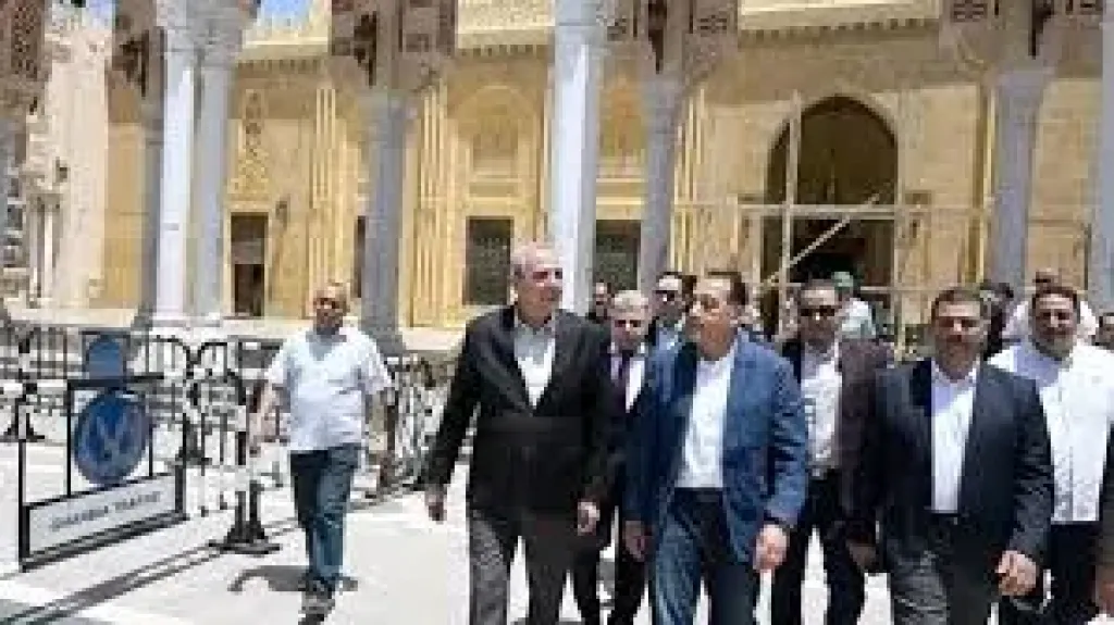 جانب من الجولة 