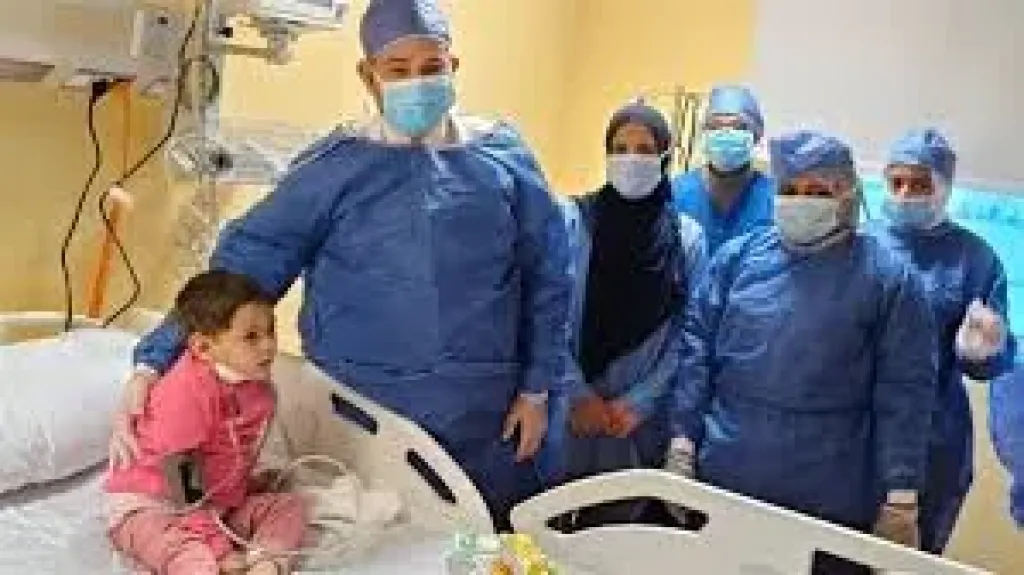  نجاح أول عملية زرع نخاع بوحدة الدم