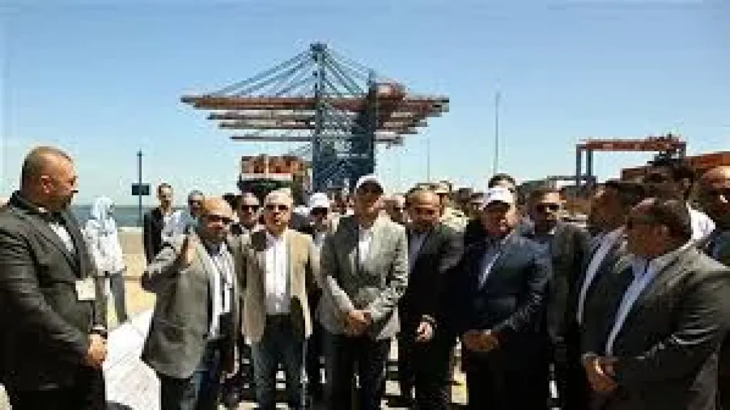 جانب من الجولة 