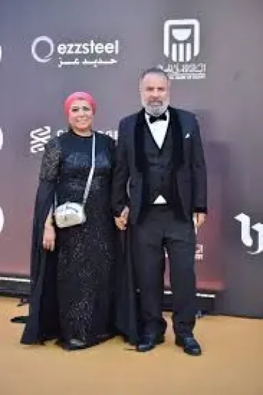 صبحي خليل وزوجته