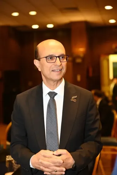رئيس جامعة أسيوط 