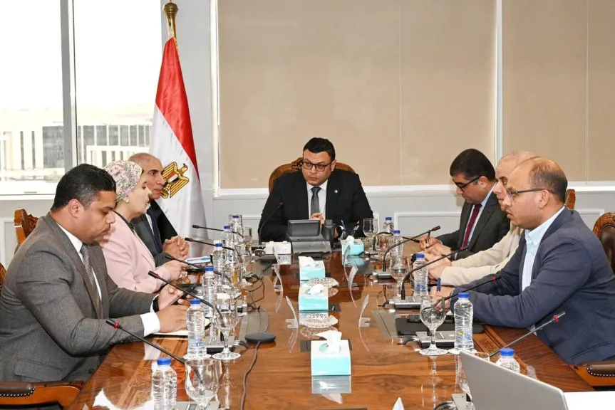 اجتماع وزير الإسكان