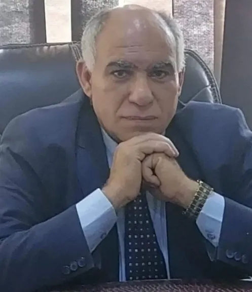 الكاتب 