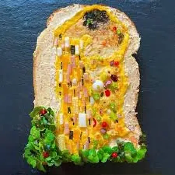 عمل فني 