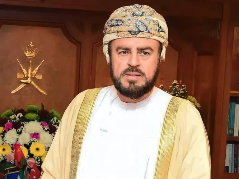 أسعد بن طارق آل سعيد