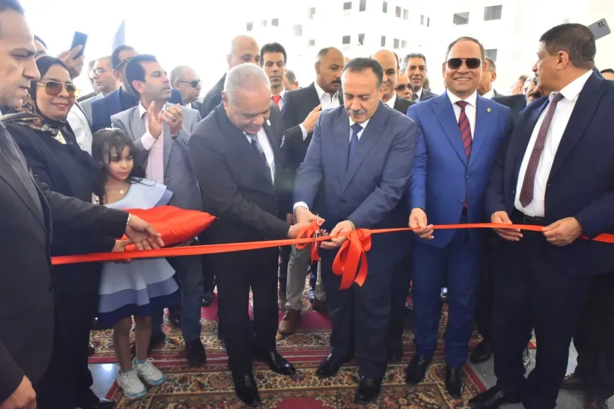 محافظه اسيوط  اثناء الافتتاح