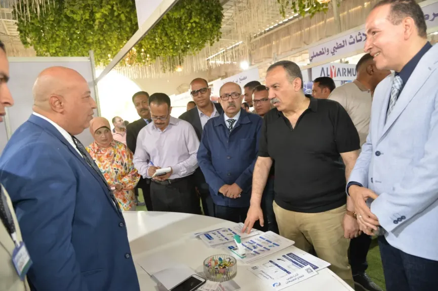 محافظ أسيوط 
