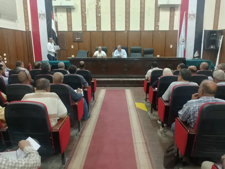 محافظ أسيوط 