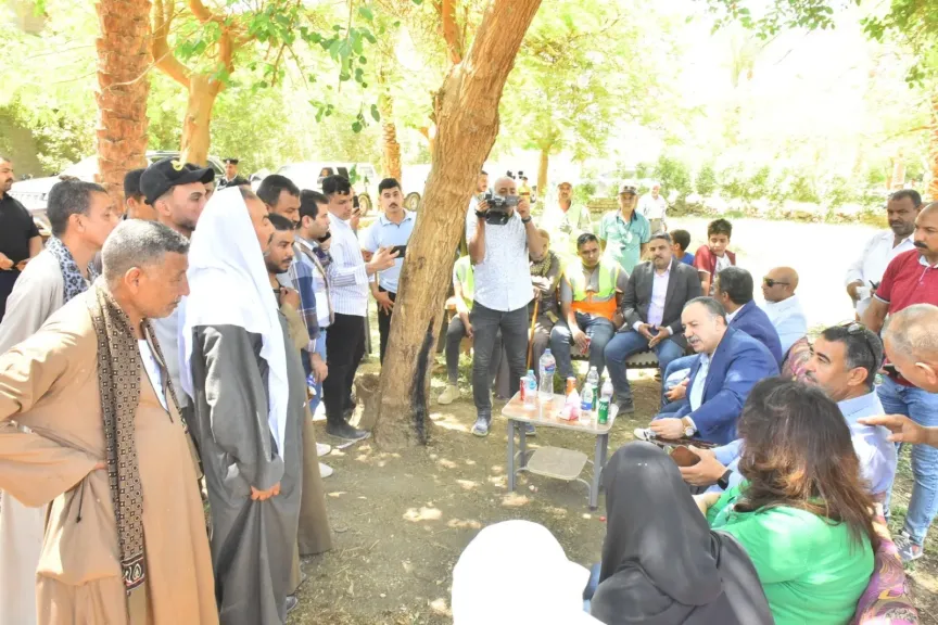 جانب من متابعه 