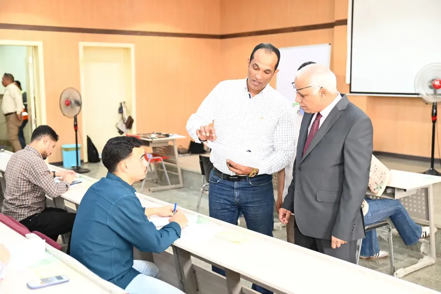 جانب من متابعه 