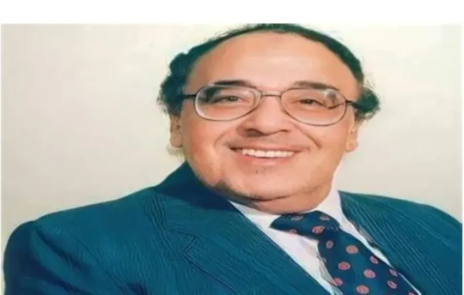الفنان حسن مصطفى