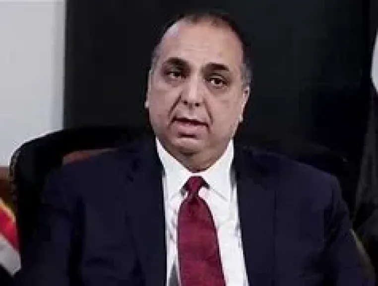 الدكتور نبيل دعبس