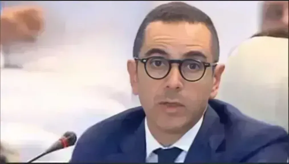 وزير الاستثمار 