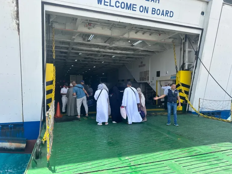 الفوج الثاني من حجاج البر