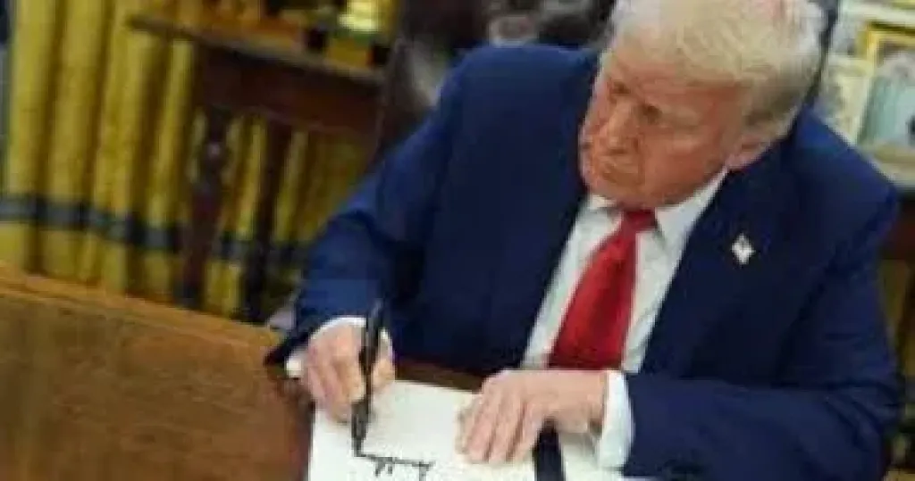 الرئيس الأمريكى دونالد ترامب
