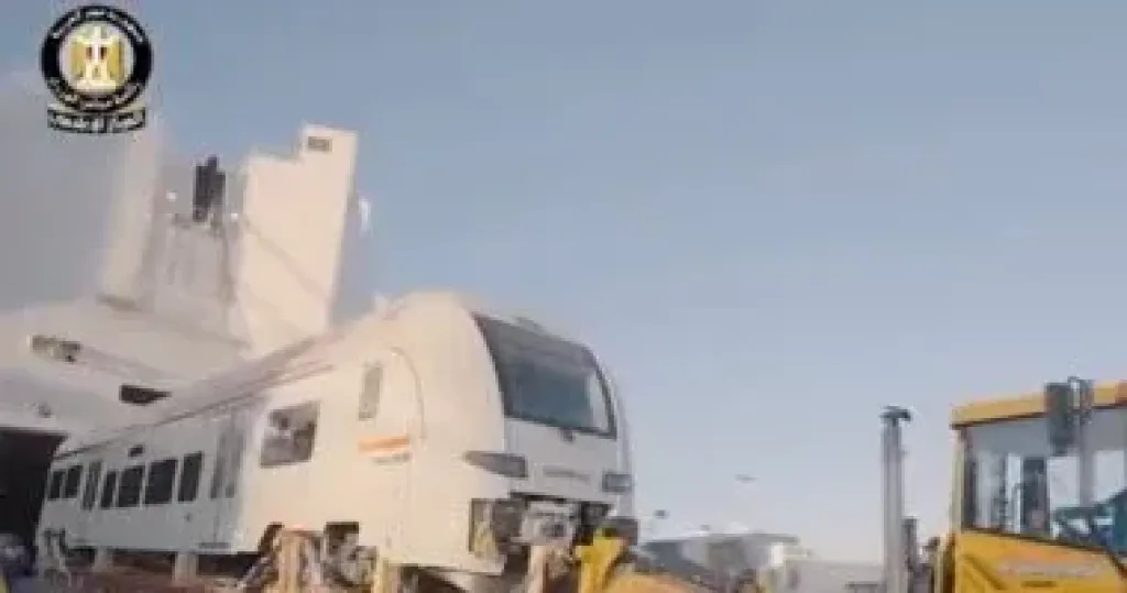 القطار الكهربائى
