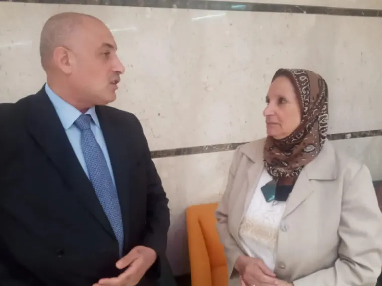 فاطمة الدالي تحاور حاتم نجيب