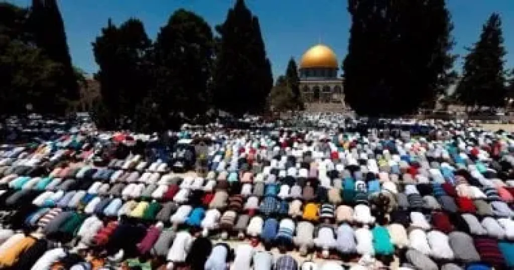 الصلاة فى المسجد الأقصى ـ صورة أرشيفية