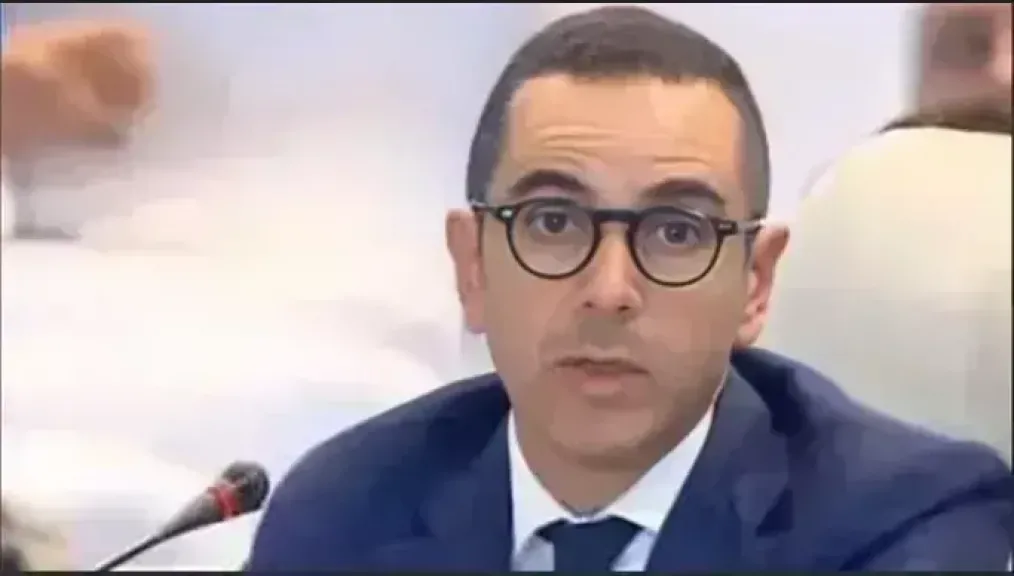 وزير الاستثمار 