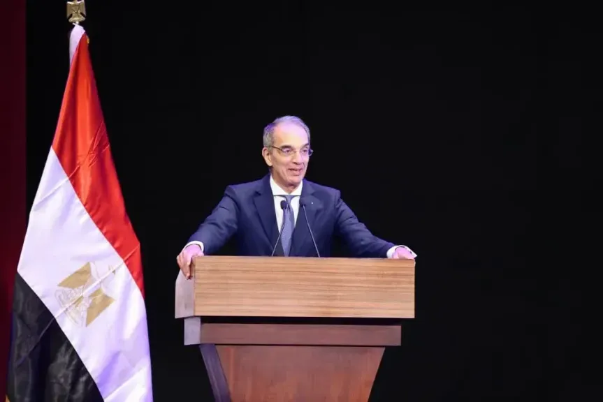 وزير الاتصالات 