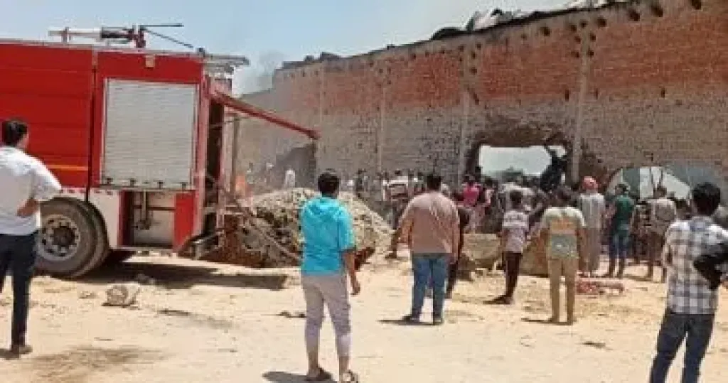 جانب من الحريق