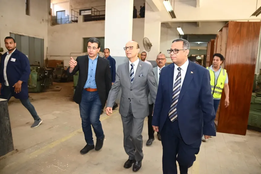 رئيس جامعة أسيوط 