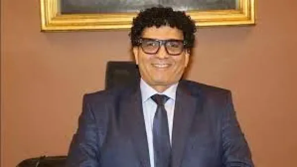 الدكتور علاء عبد السلام