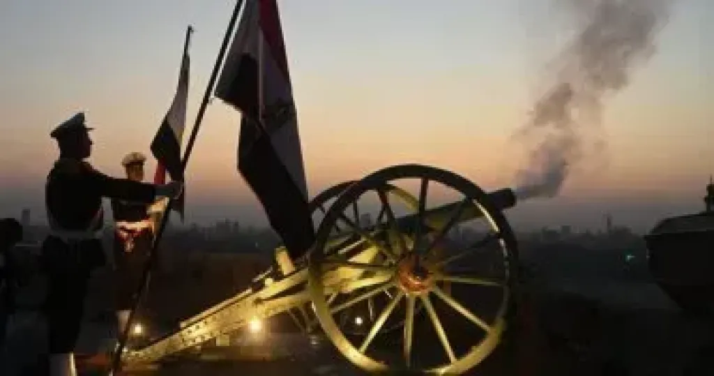 موعد اذان المغرب 