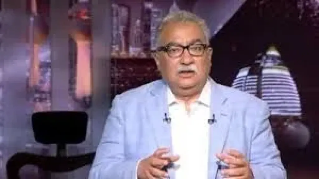 إبراهيم عيسى يحذر المسئولين