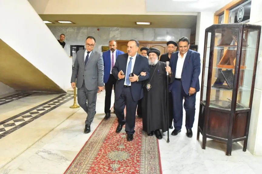 محافظ أسيوط 