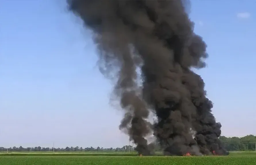 تحطم طائرة أرشيفية