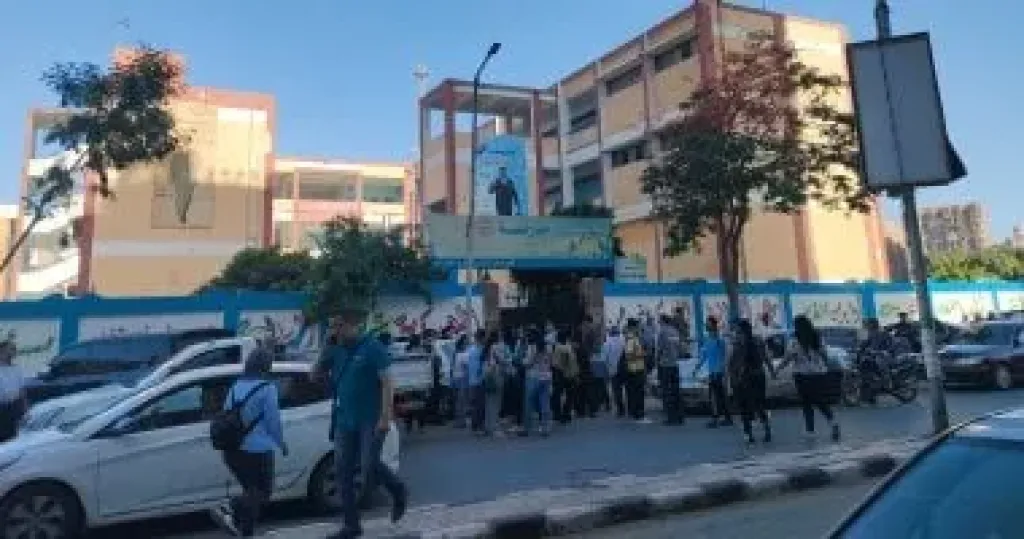 طلاب الشهادة الاعدادية