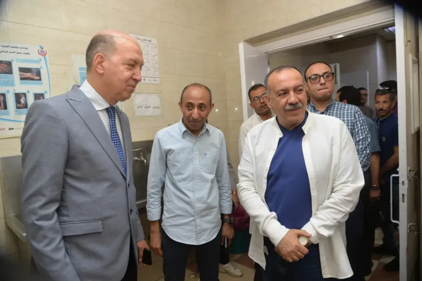 محافظ أسيوط 