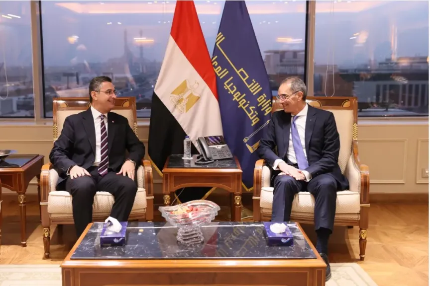 وزيرى الاتصالات والتموين