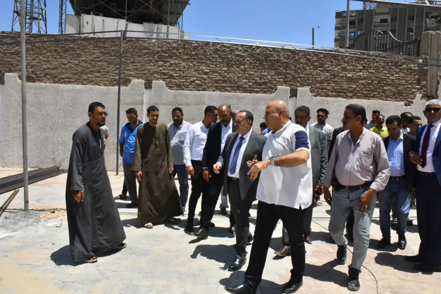 محافظ أسيوط 