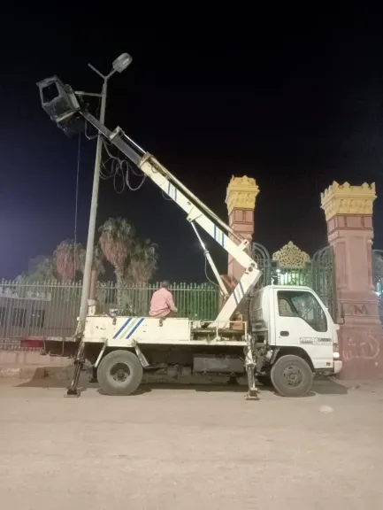 جانب من متابعه 