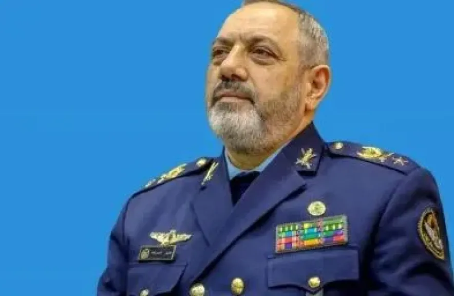 وزير الدفاع الإيراني العميد الطيار عزيز نصير زادة