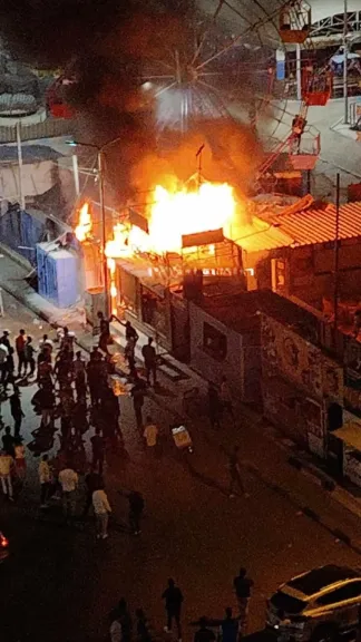 السيطرة علي حريق عشة وسقف منزلين بالقليوبية