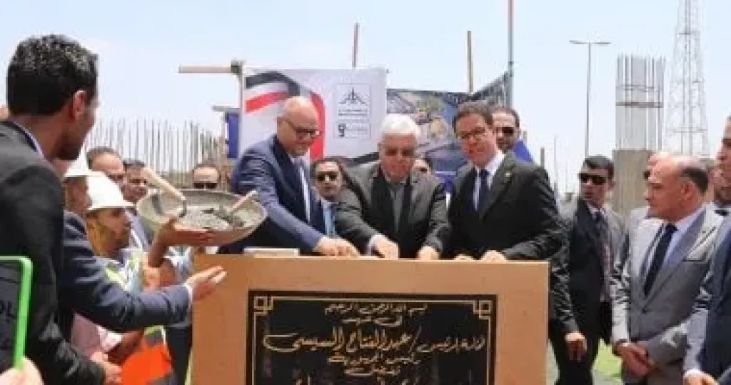 وضع حجر الأساس لمشروعات بجامعة بنها