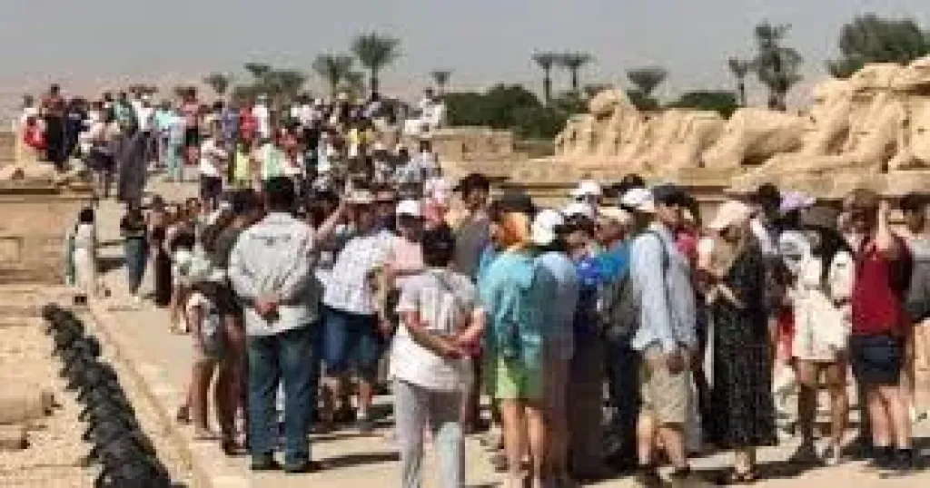 توافد السياح