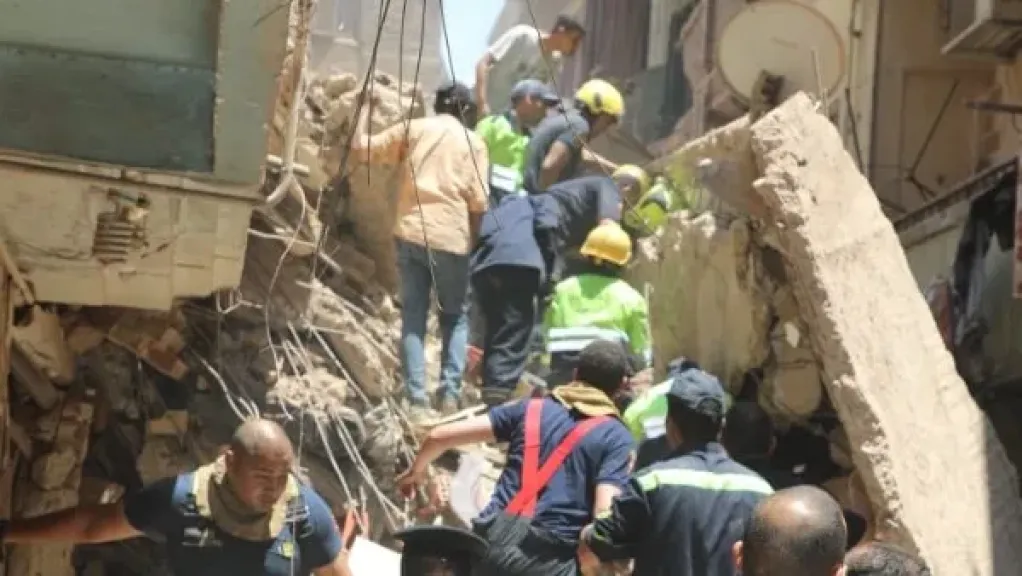 حادث انهيار عقارين بـ حدائق القبة