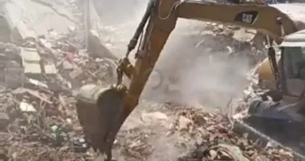 انهيار عقار