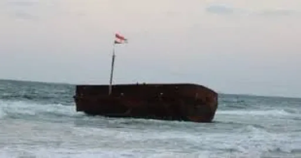 شاطئ السفينة بالعريش 