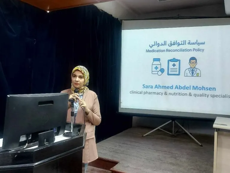 جانب من متابعه 