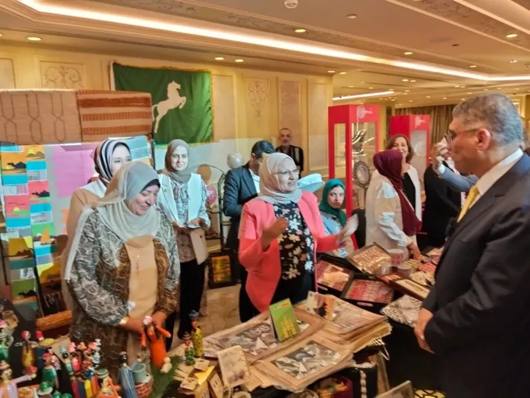 جانب من الحرف 