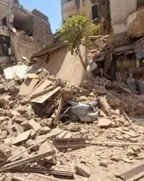 انهيار عقار