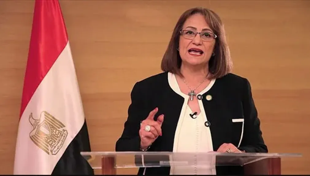 الدكتورة نادية هنرى