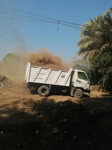 جانب من متابعه 