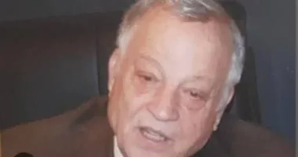 الكاتب الصحفى محمد عبد المنعم