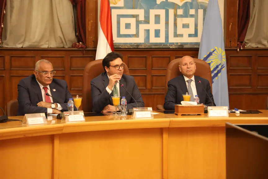 الدكتور إبراهيم صابر،